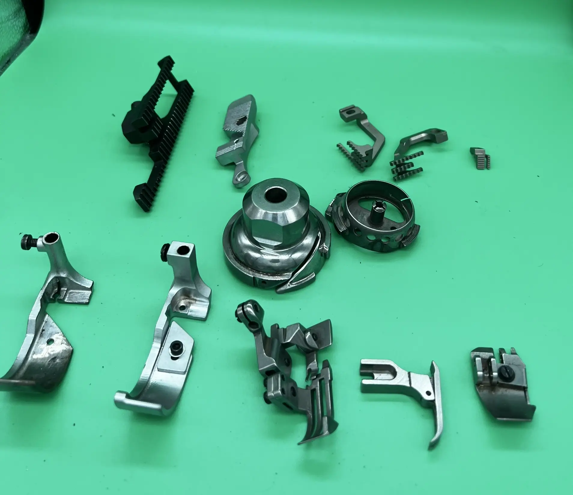 DİKİŞ MAKİNASI YEDEK PARÇALARI